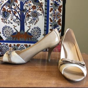 Beige heels. Used a few times.